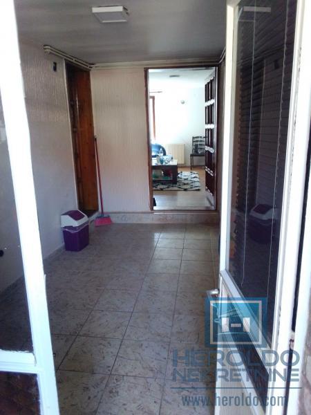 Prostrana kuća za adaptaciju 4