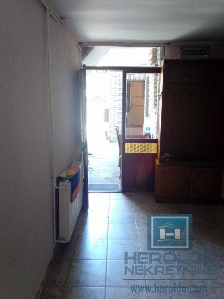 Prostrana kuća za adaptaciju 31