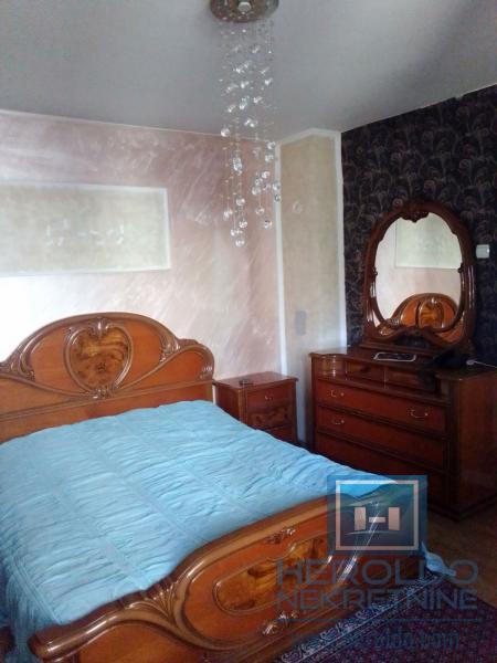 Prostrana kuća za adaptaciju 39