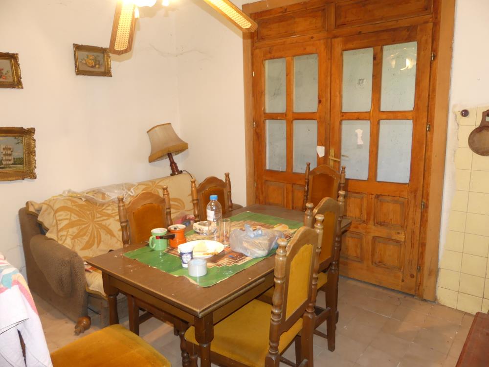 Prostrana seoska kuća u Majuru 7