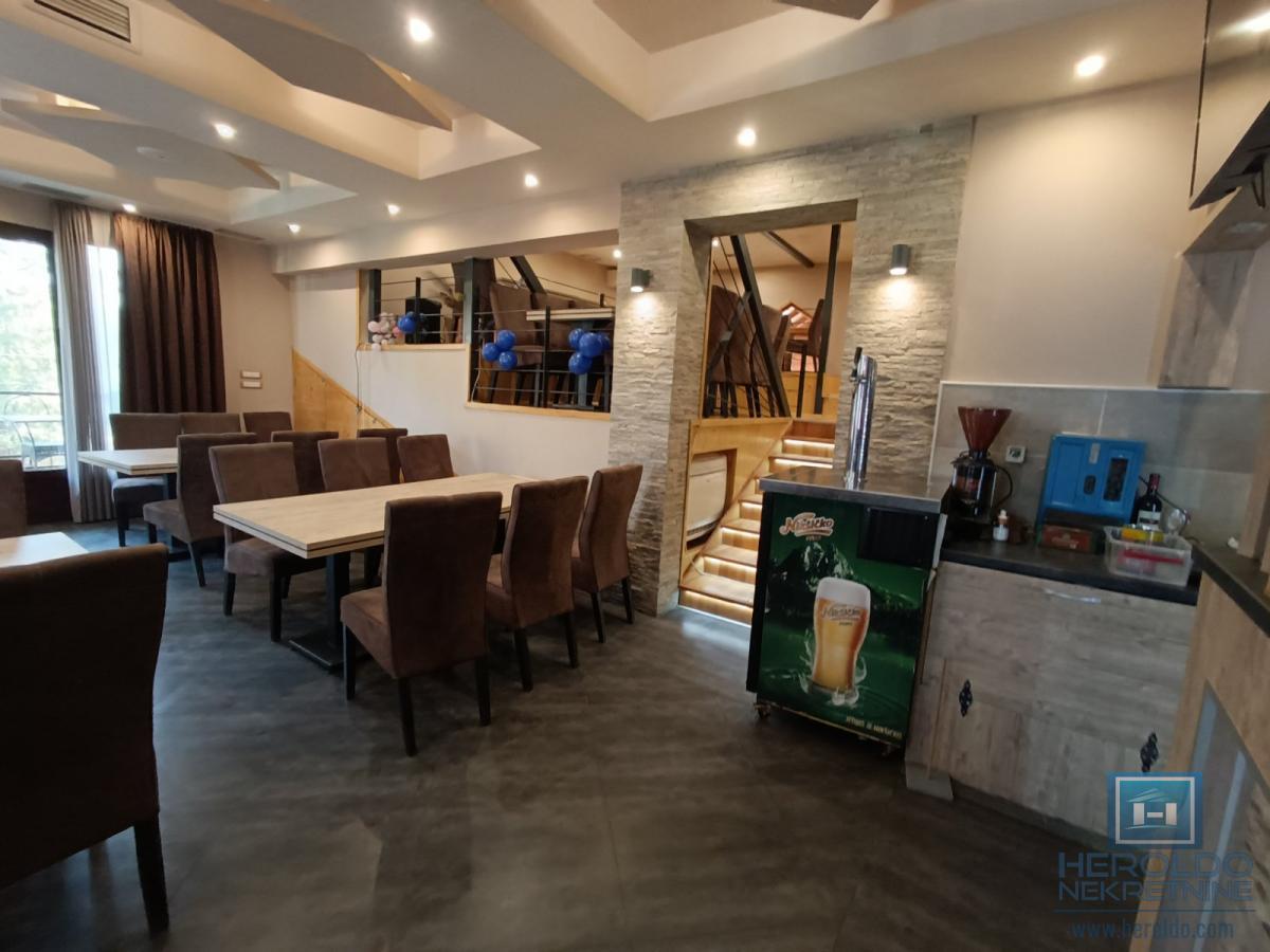 Restoran sa kompletnim inventarom 18