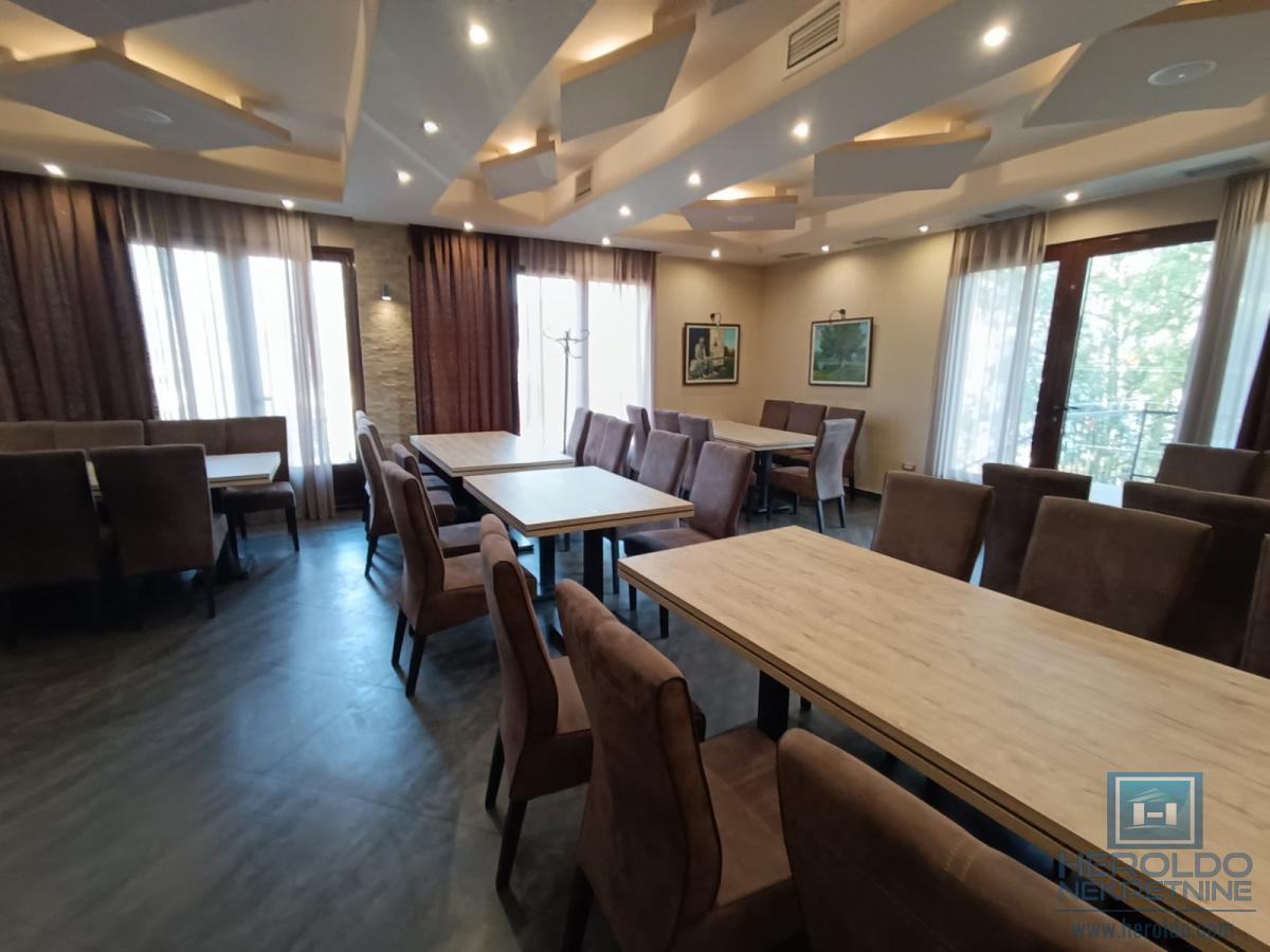 Restoran sa kompletnim inventarom 9