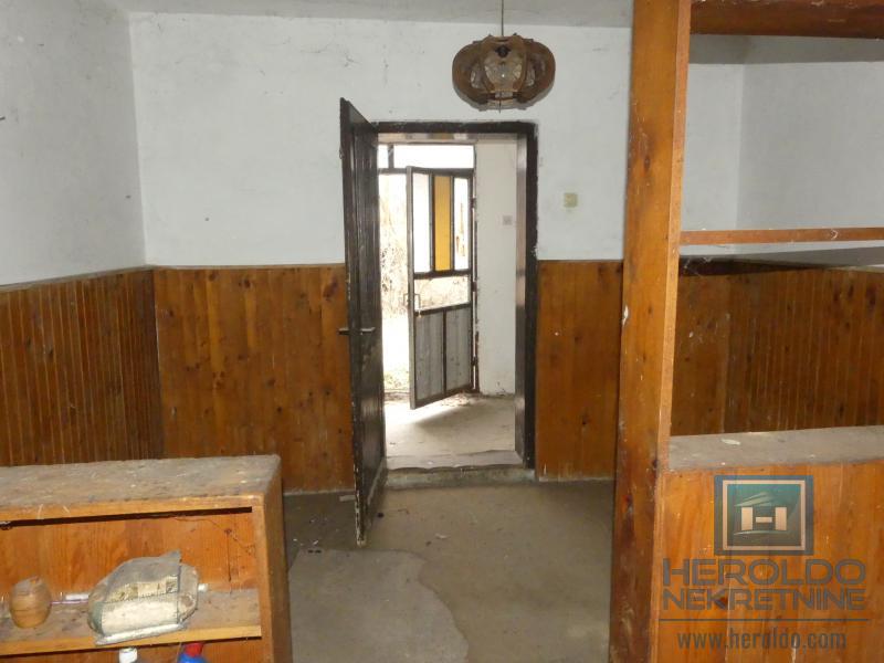 Seoska kuća u Dragocvetu 12