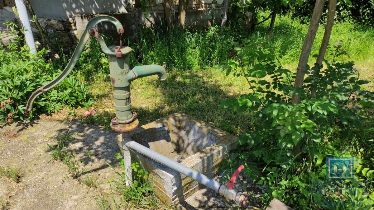 Seosko domacinstvo na 58 ari placa Ribare kod Jagodine 9