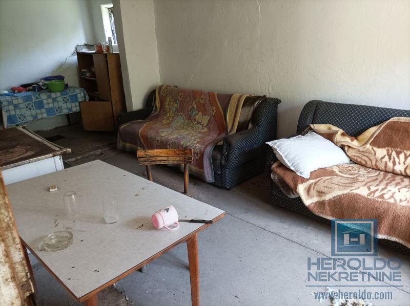 Seosko domaćinstvo u selu Rujište 4