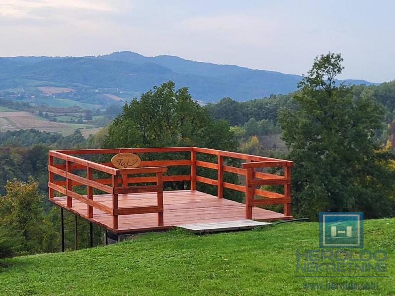 Seosko gazdinstvo, Kragujevac, Velike Pčelice 11