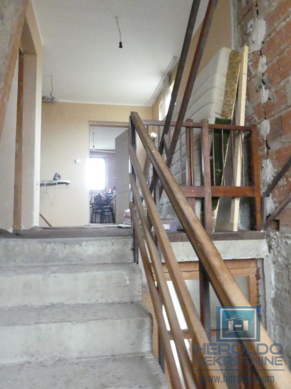 spratna kuća na Štipljanskom putu 14