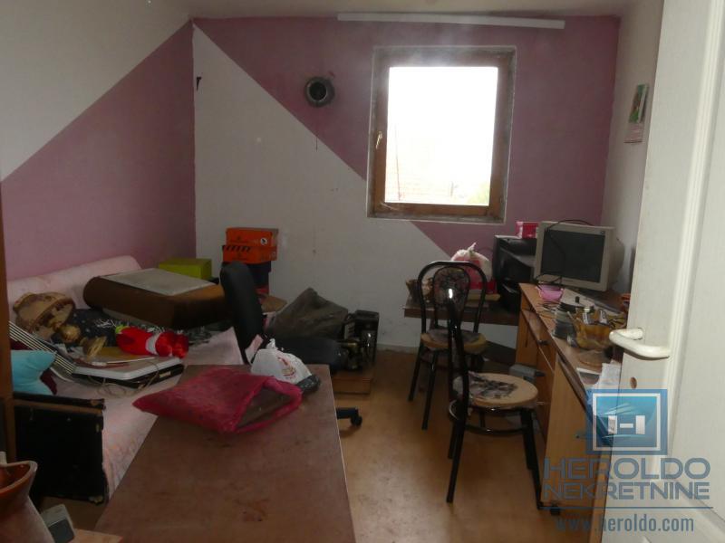 spratna kuća na Štipljanskom putu 17