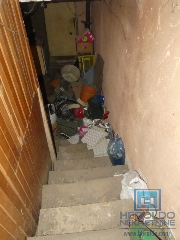 spratna kuća na Štipljanskom putu 3