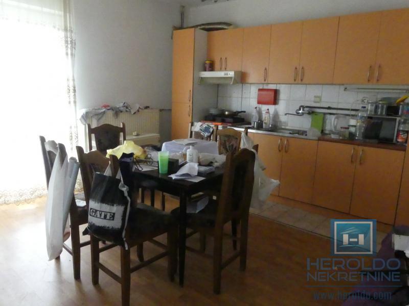 spratna kuća na Štipljanskom putu 4