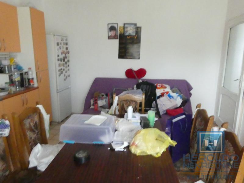 spratna kuća na Štipljanskom putu 5