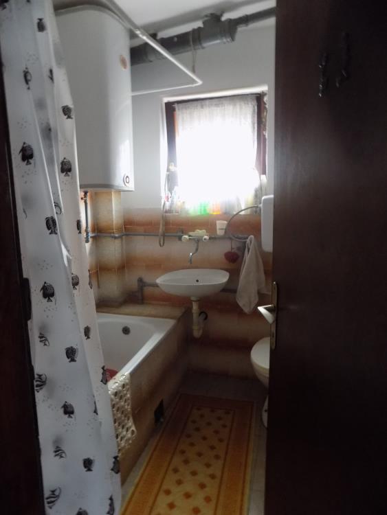 Spratna kuća u Ćupriji 13