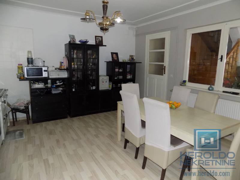 Sređena kuća blizu centra grada 7