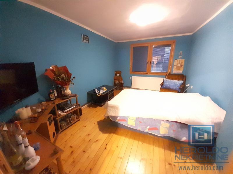 Sređena useljiva kuća, veće površine u blizini Akva parka 16