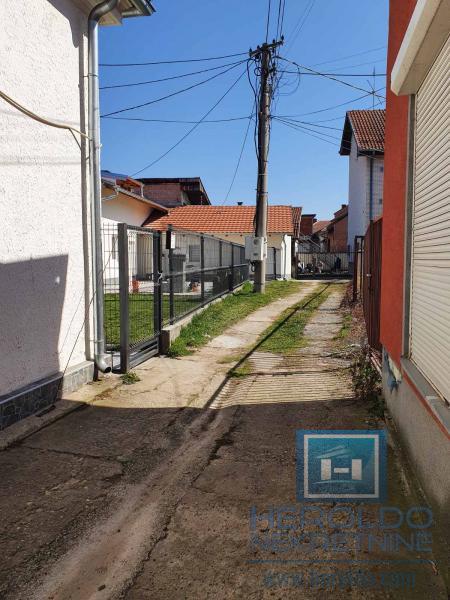 Stambena zgrada - 3 garsonjere 7