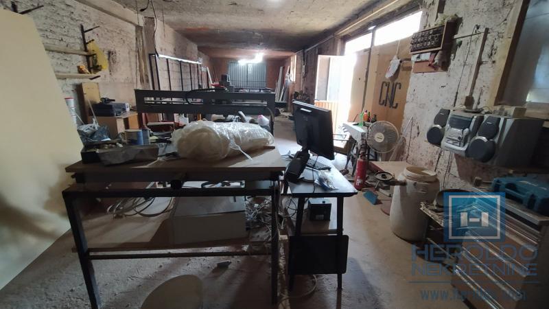 stambeno-poslovna zgrada, Jagodina 1