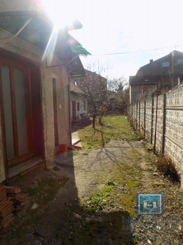 Stambeno poslovni objekat u Ćupriji 2