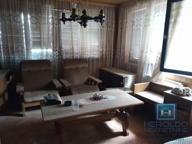 Stambeno poslovni prostor 4