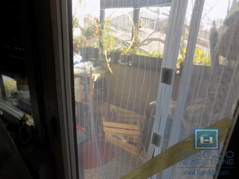 Stan u strogom centru pogodan i za poslovni prostor 12