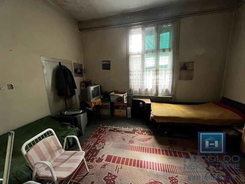 Stara aristokratska kuća 8