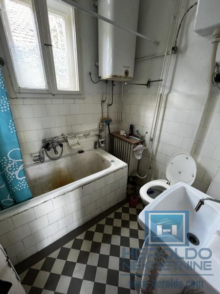 Stara aristokratska kuća 16