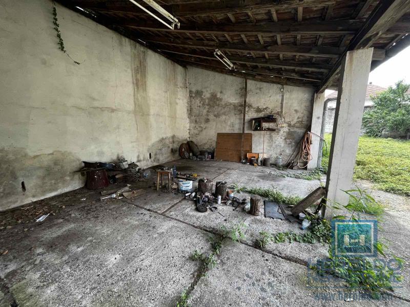 Stara aristokratska kuća 23