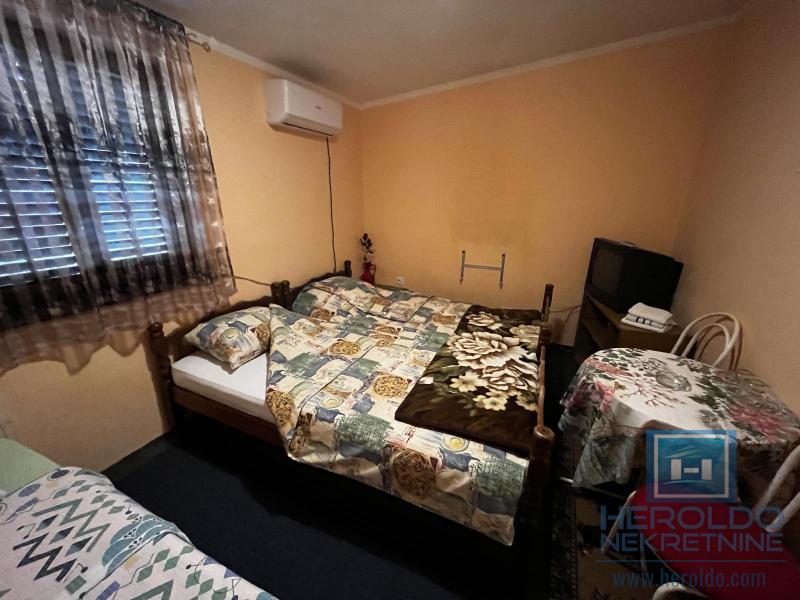 Troiposoban stan u kući, Kajsijar 6