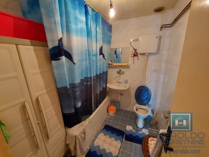 Trosoban stan na Sarinoj Međi, Jagodina 21