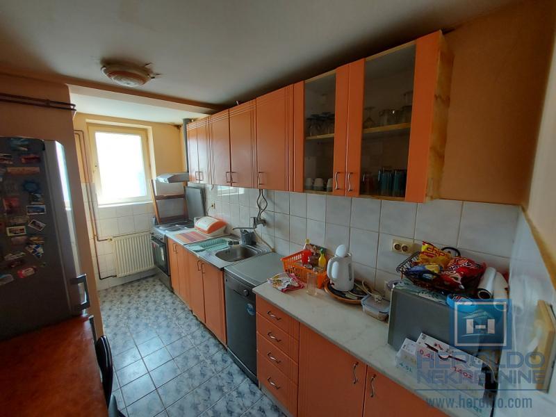 Trosoban stan na Sarinoj Međi, Jagodina 13