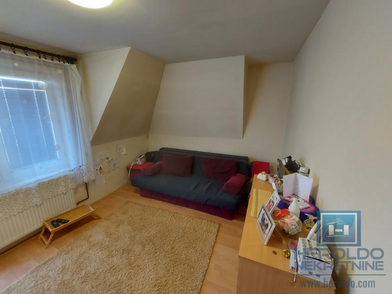 Trosoban stan na Sarinoj Međi, Jagodina 8