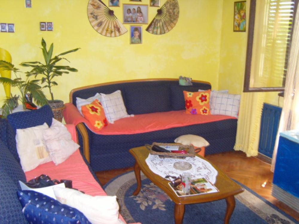 Useljiva kuća sa podrumom 3