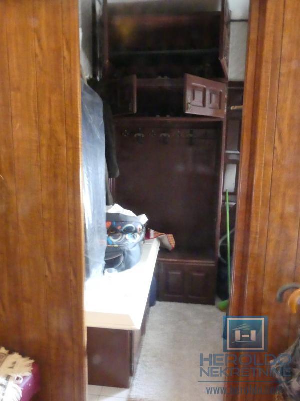 velika, prelepa kuća za višečlanu porodicu 64