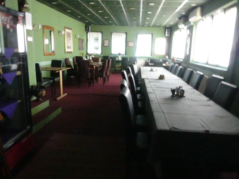 Veliki poslovni objekat idealan za restoran 2