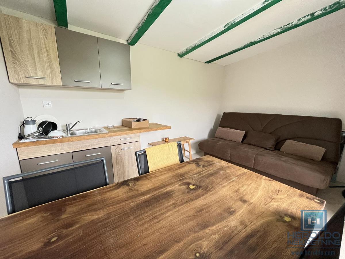 Vikendica na planini Crni Vrh 9