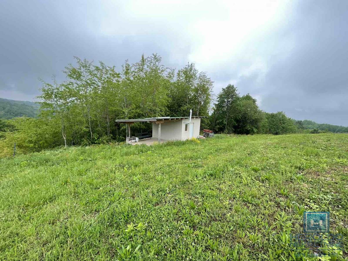 Vikendica na planini Crni Vrh 3