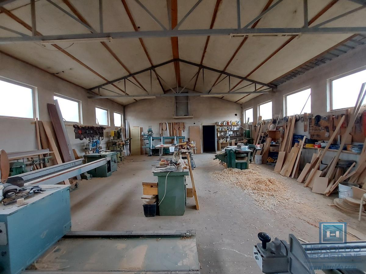 Višenamenska hala na prodaju u Siokovcu 8