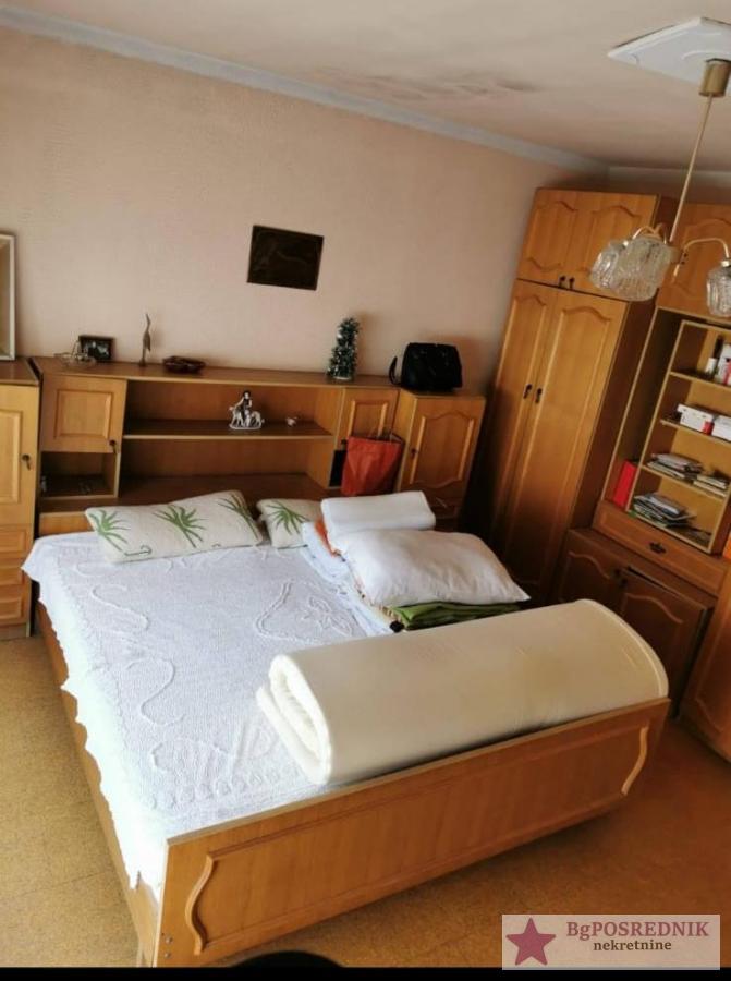 Inđija, Širi centar, Ratka Pavlovića, 200m2 6