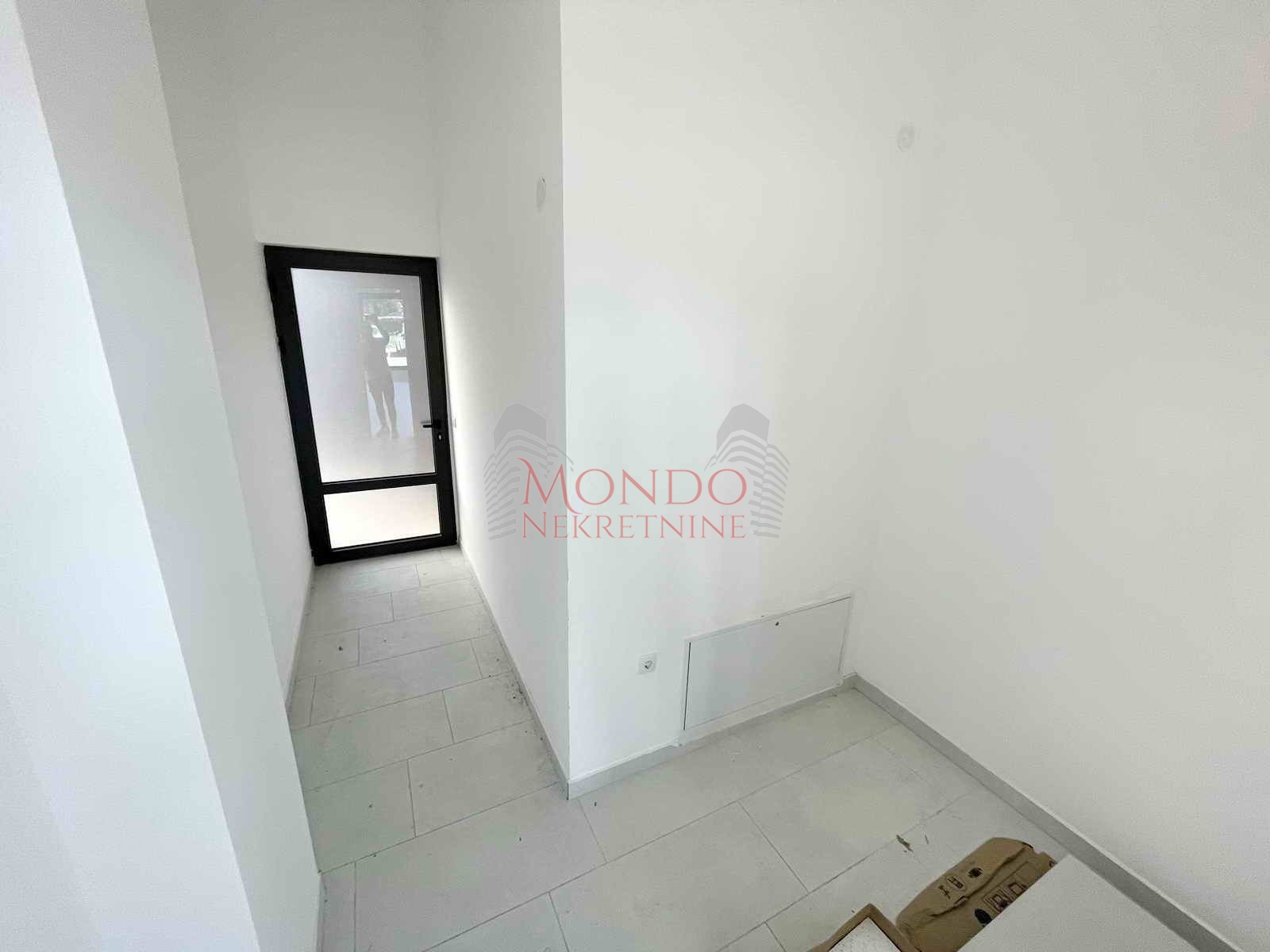  Lokal u samom centru, parking, cg, Niš 15