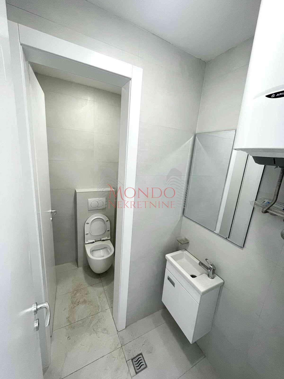  Lokal u samom centru, parking, cg, Niš 9