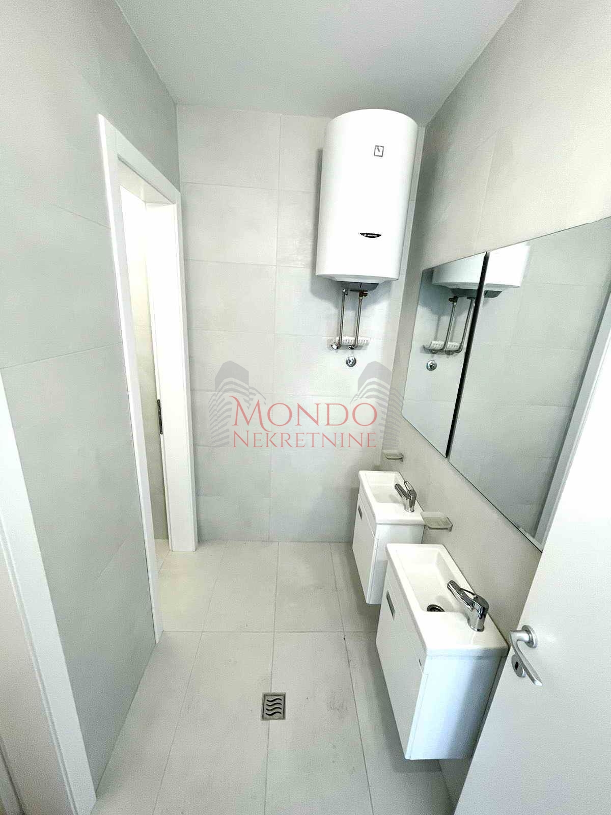  Lokal u samom centru, parking, cg, Niš 12