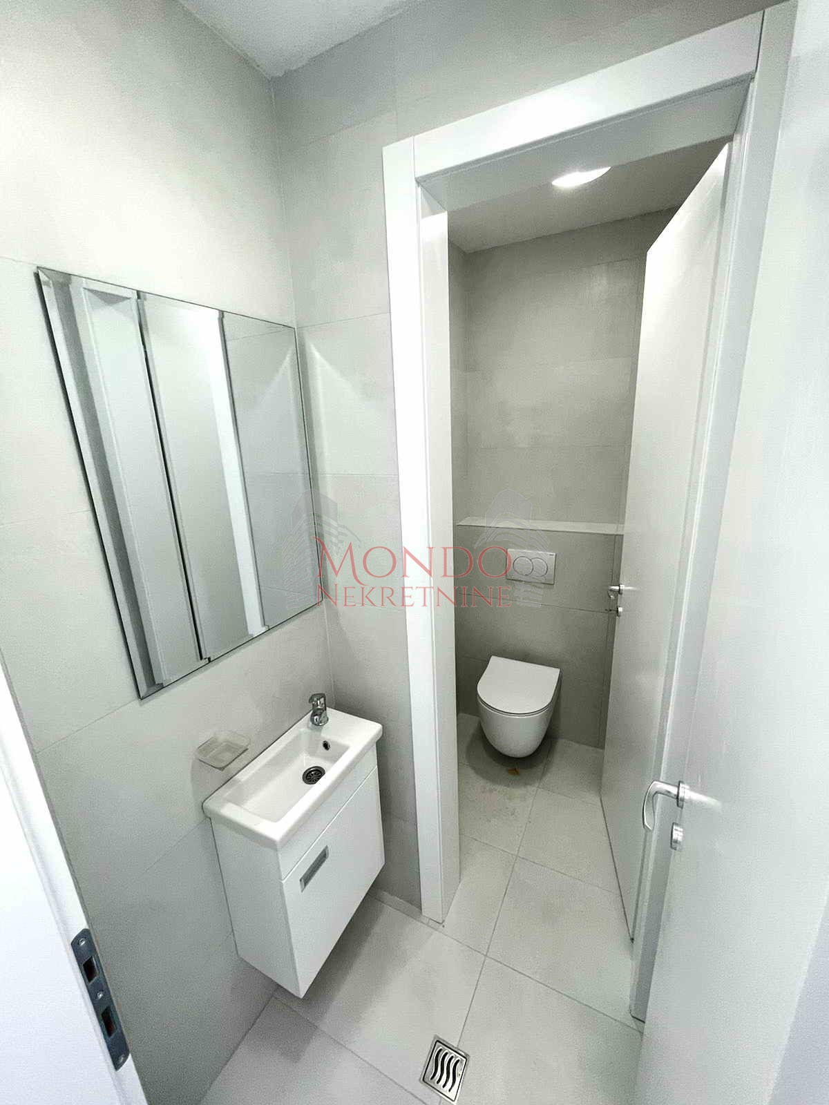  Lokal u samom centru, parking, cg, Niš 8