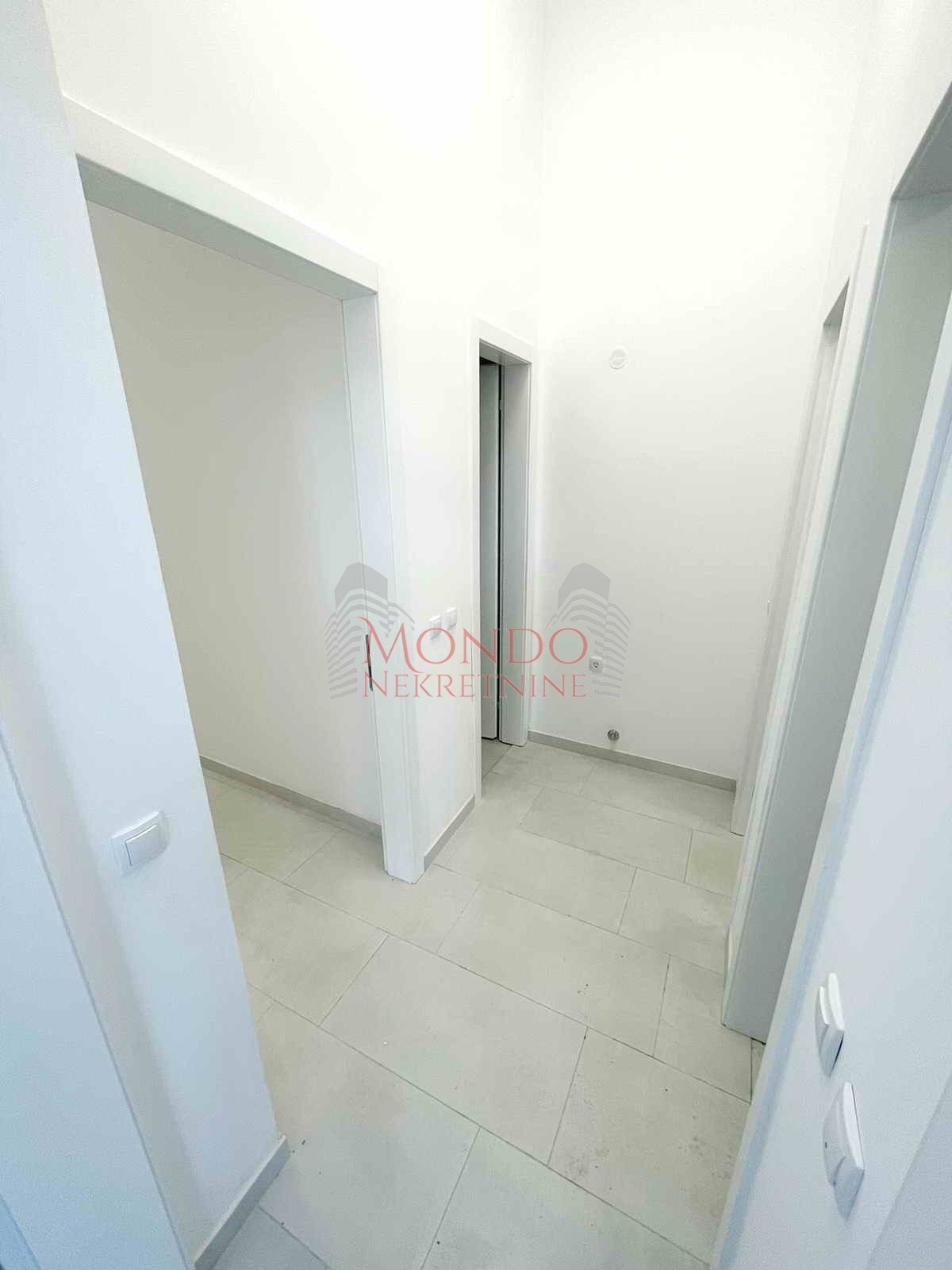  Lokal u samom centru, parking, cg, Niš 6