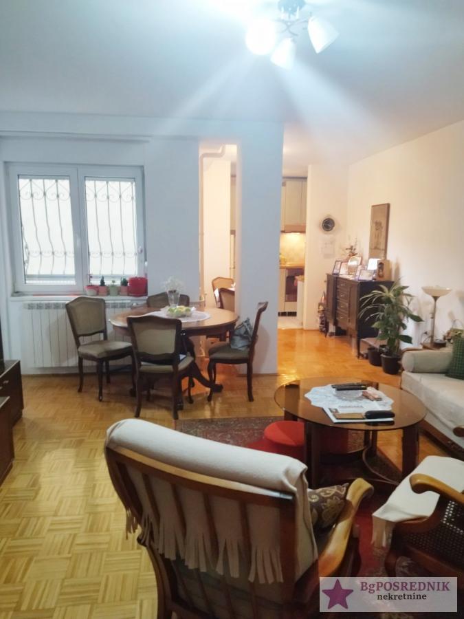 Novi Beograd, Blok 62, Dušana Vukasovića, 60 m2 1