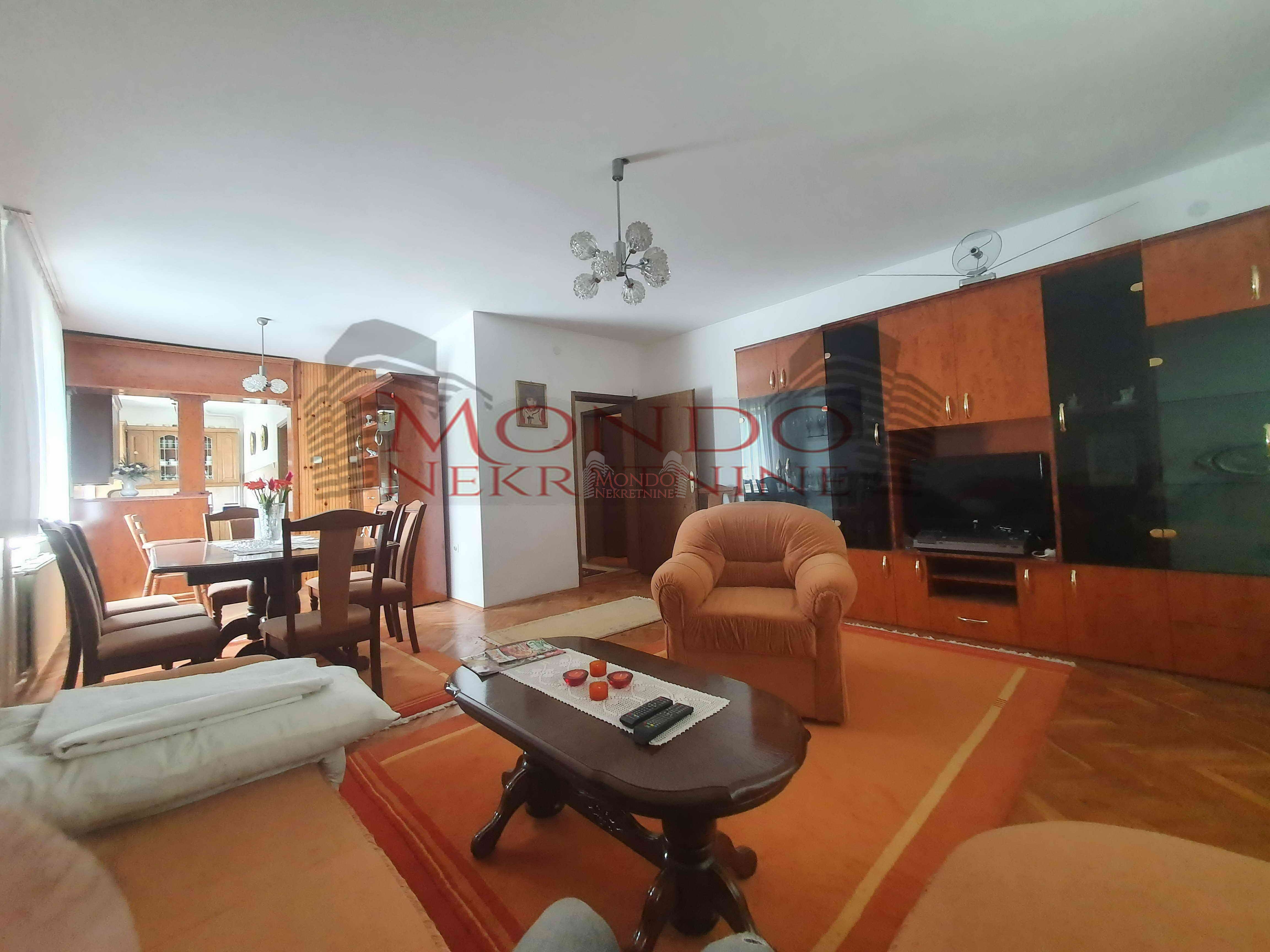 Prodaja kuće u okolini Niša, 450m2, plac 10 ari  10