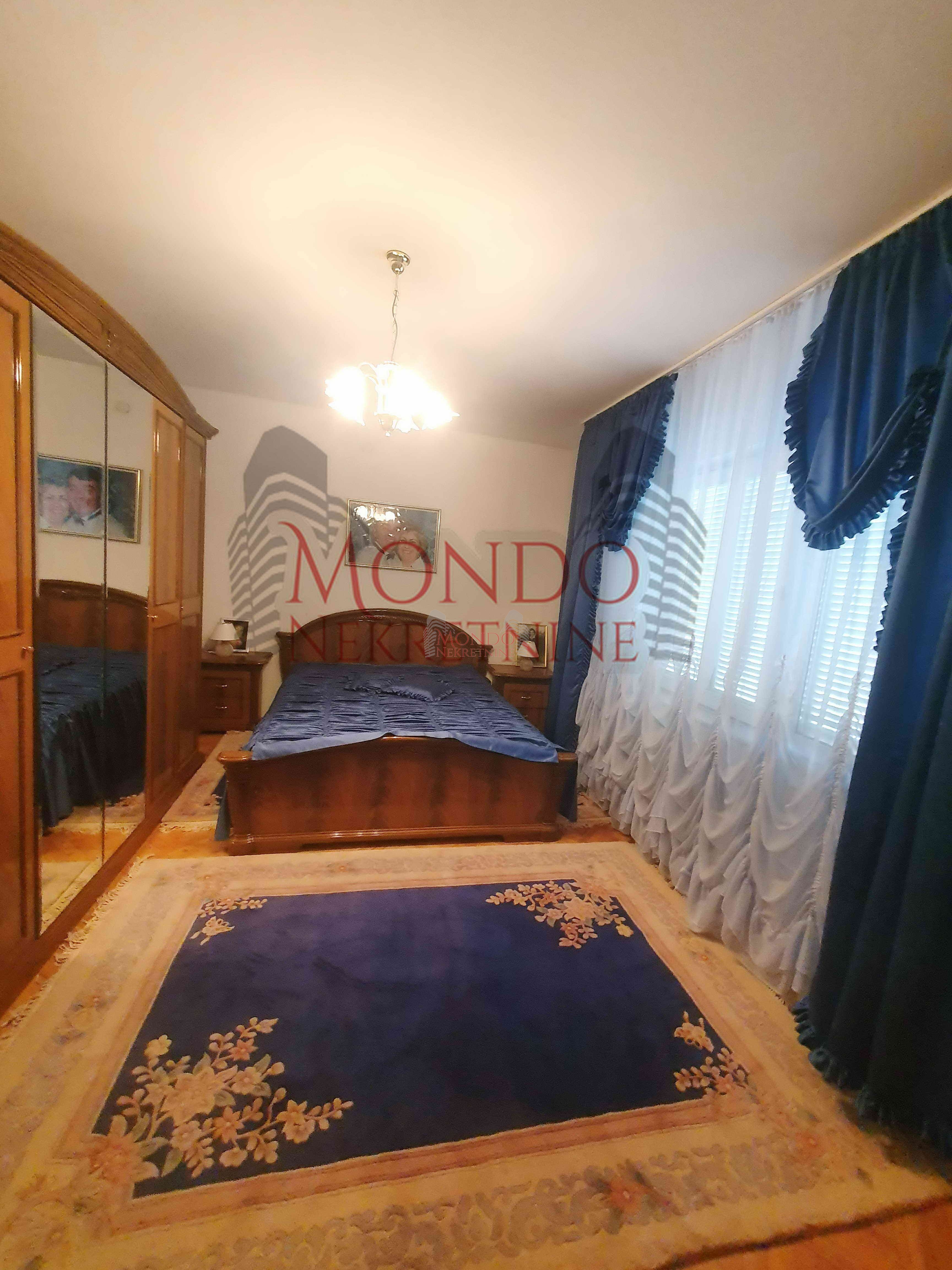 Prodaja kuće u okolini Niša, 450m2, plac 10 ari  12