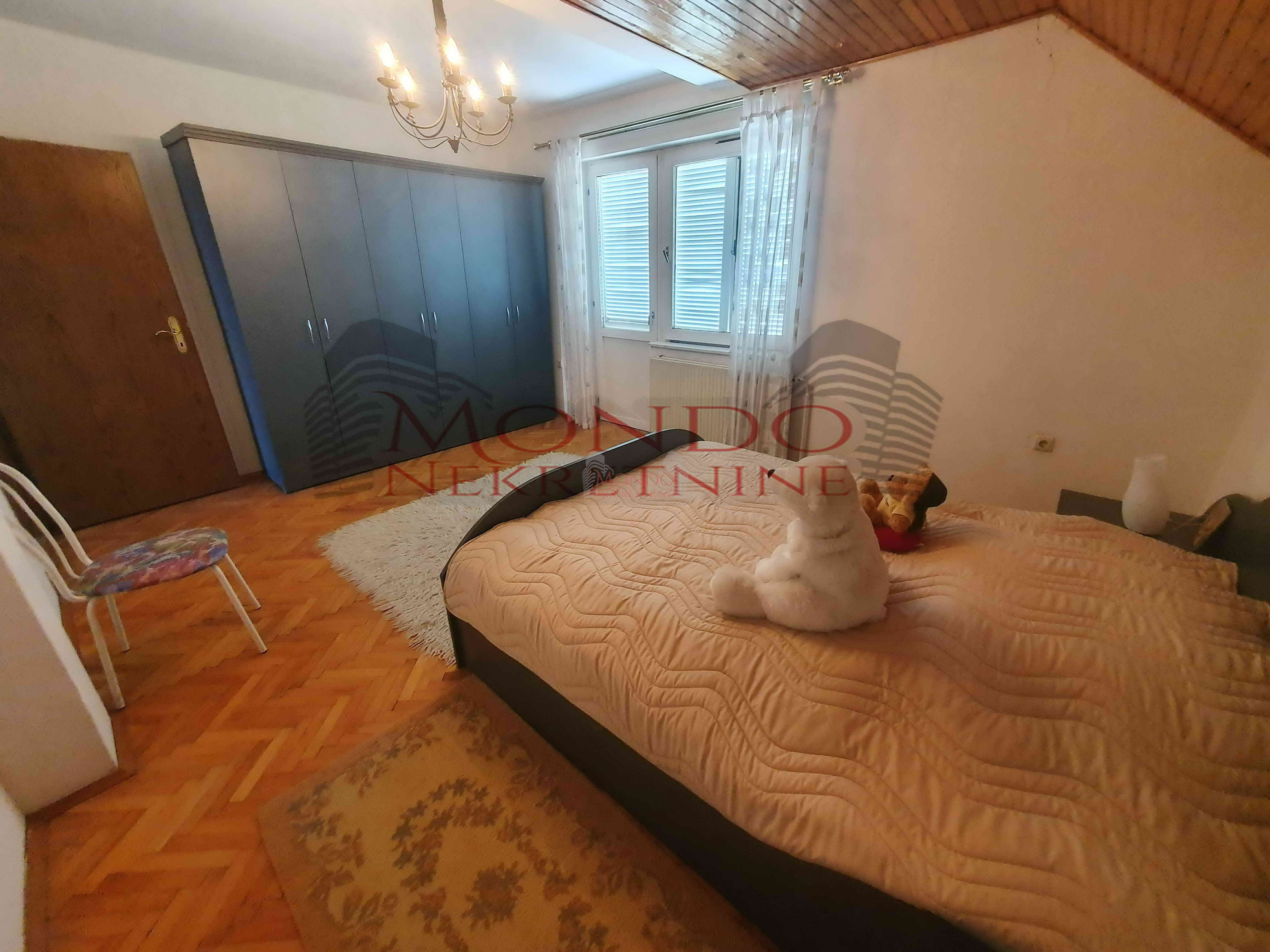 Prodaja kuće u okolini Niša, 450m2, plac 10 ari  17