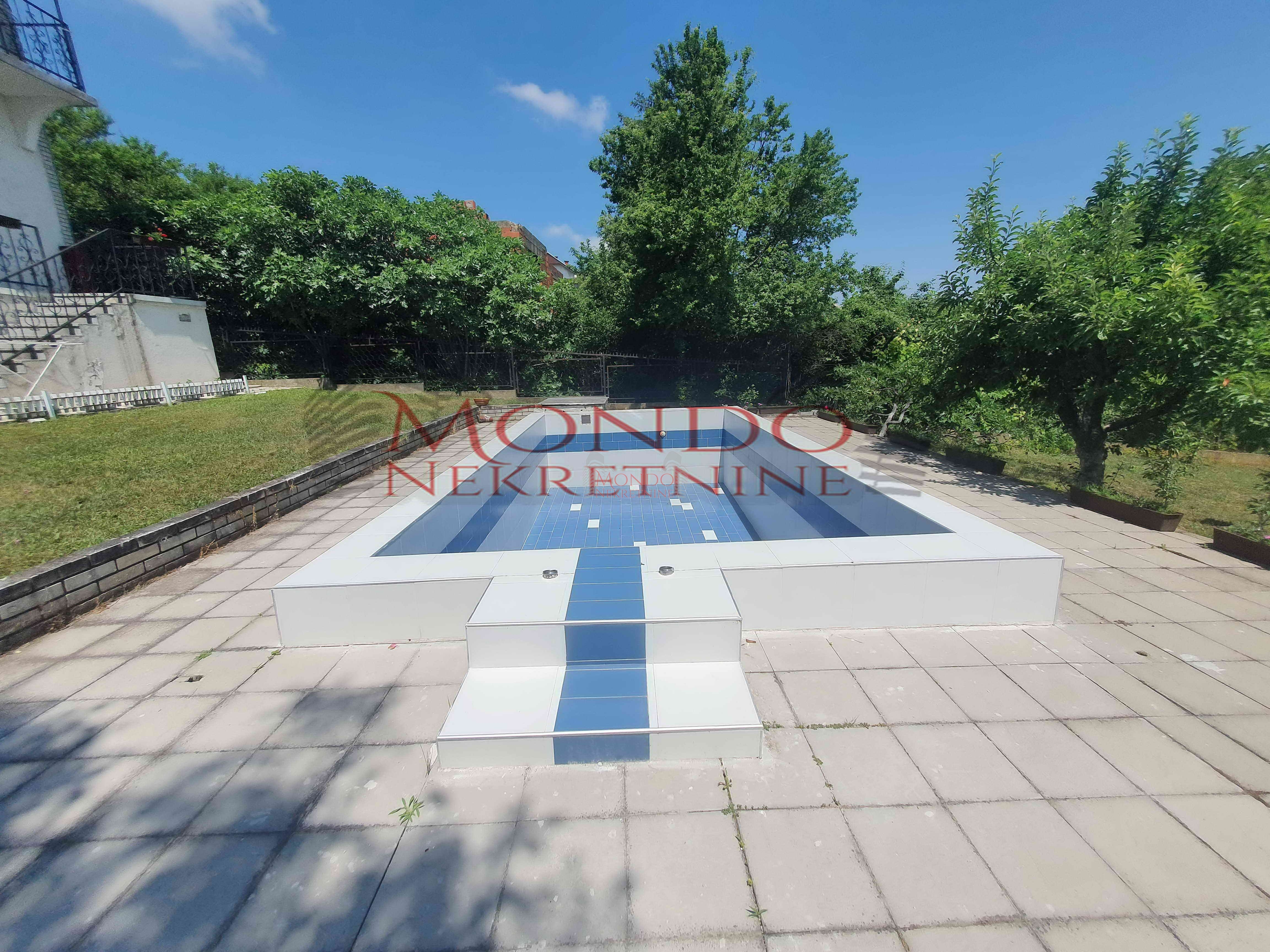 Prodaja kuće u okolini Niša, 450m2, plac 10 ari  3