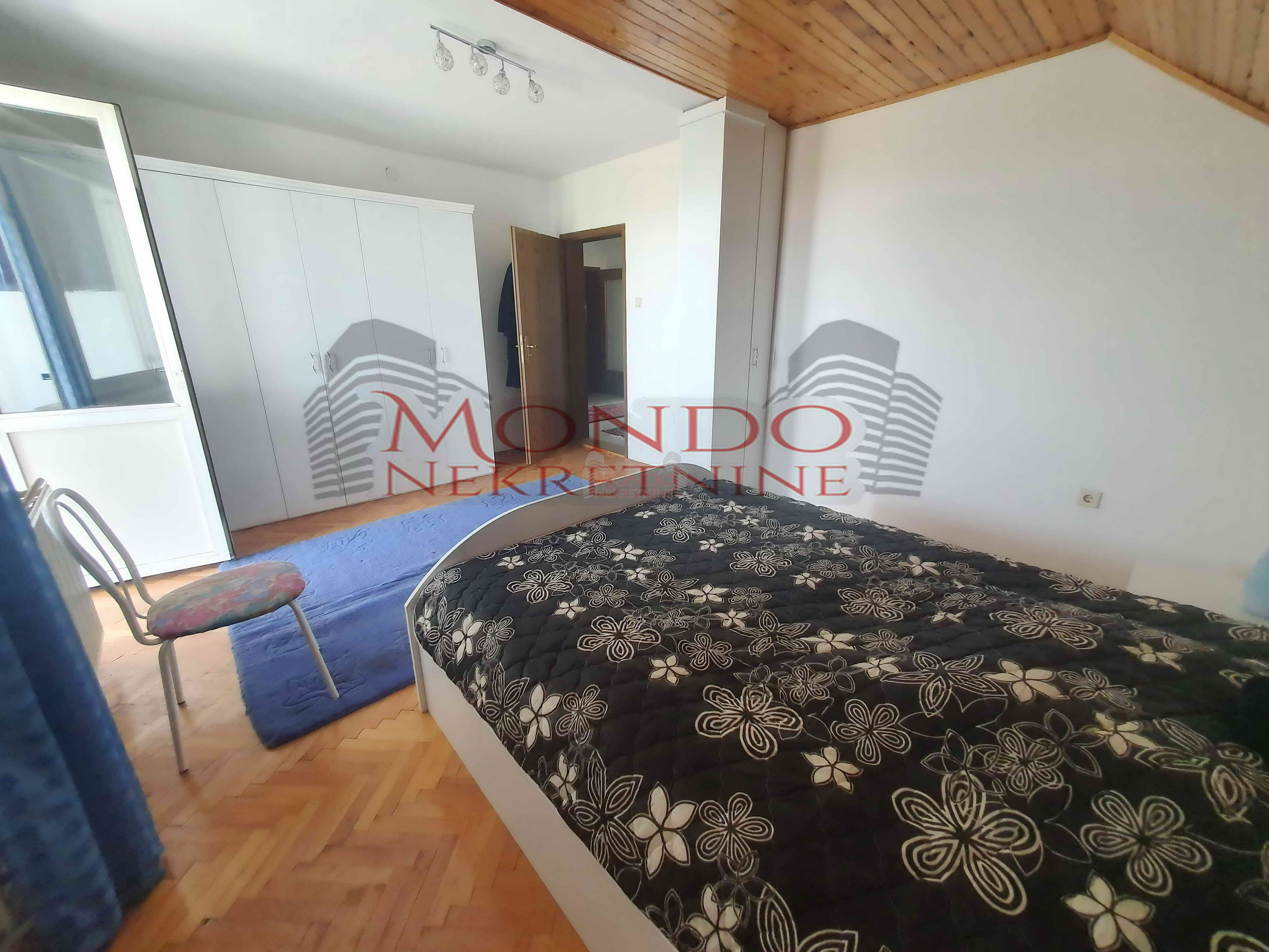 Prodaja kuće u okolini Niša, 450m2, plac 10 ari  19