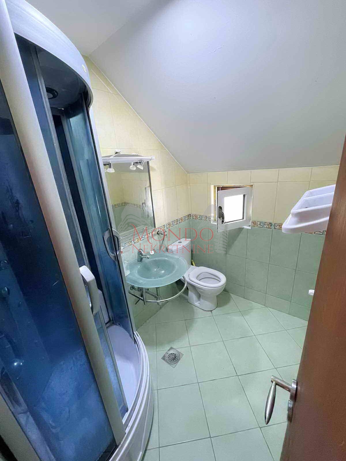 Porodična nova kuća, eg, Niš 19