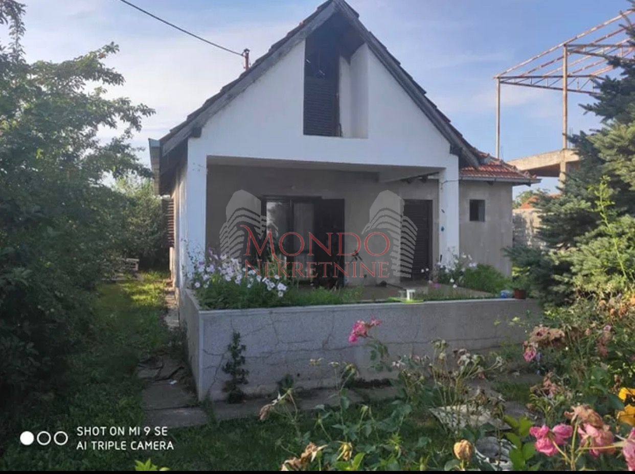 Na prodaju kuca, Aleksandrovo, 60m2, 20ari 1